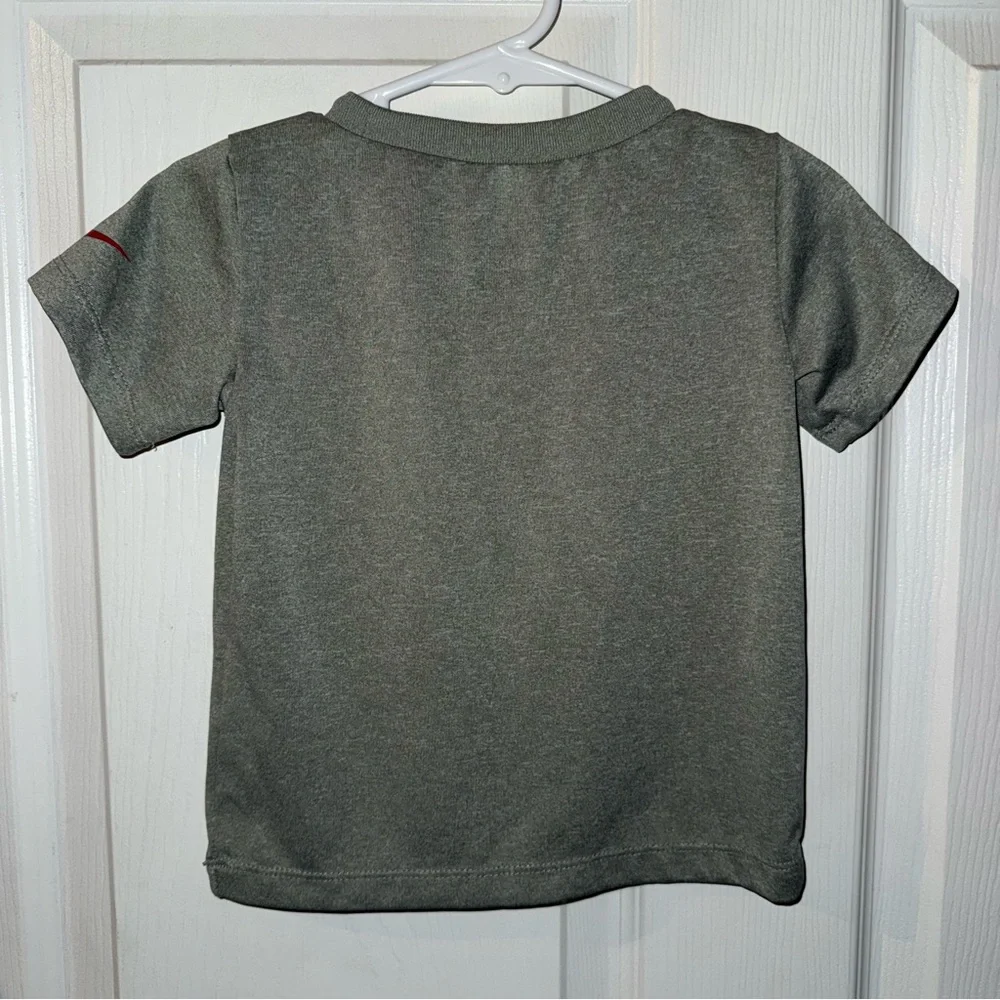Nike Gray and Red Short Sleeve Tee with Sporty Graphic - Picture 5 of 5